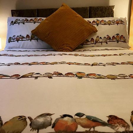 Clarabel'S Guest House- The Nook Wombourn Εξωτερικό φωτογραφία