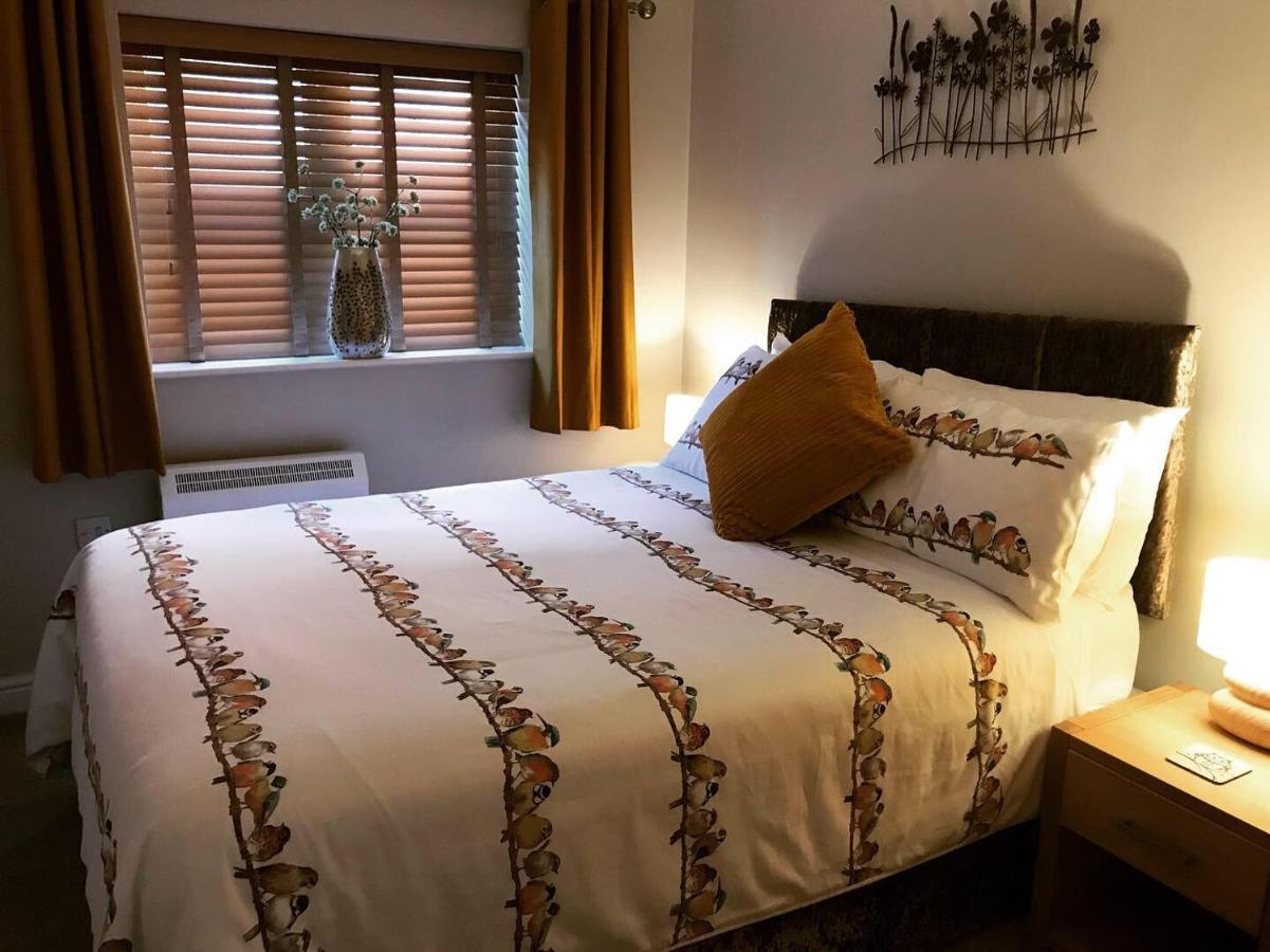 Clarabel'S Guest House- The Nook Wombourn Εξωτερικό φωτογραφία